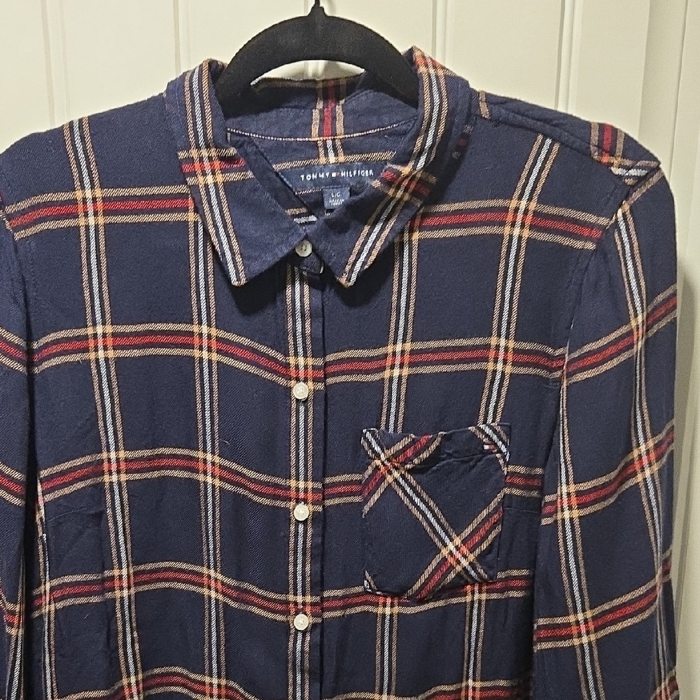 Tommy Hilfiger Women's Navy and Red Plaid Long Sleeve Button Down Shirt Sz Large